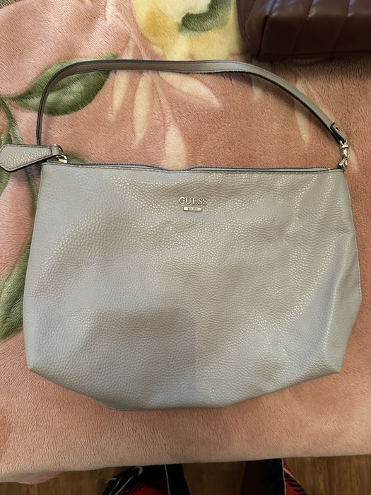 Жіноча сумка Guess