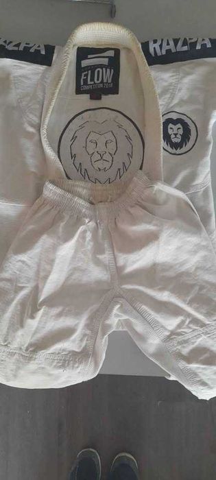 Uniforme jiu jitsu