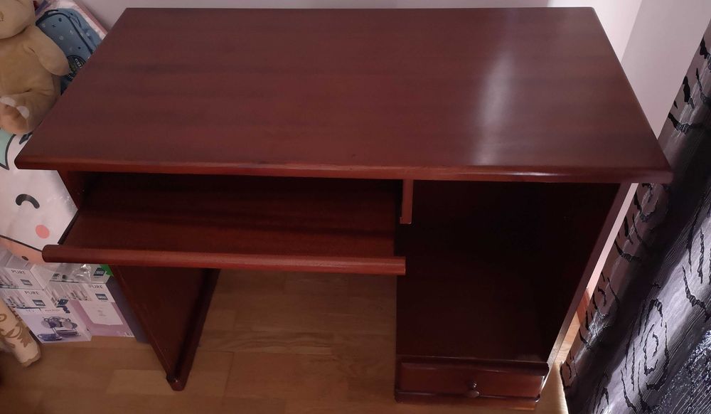 Vendo Secretárias de Escritório