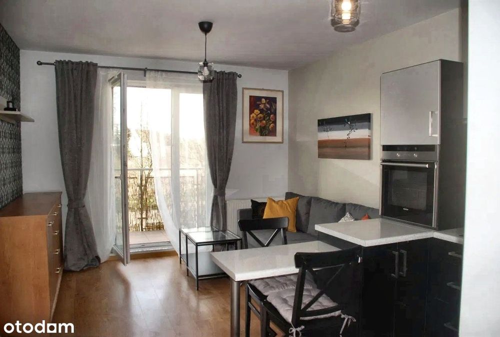 Centrum Siechnic, garaż podziemny, winda, komórka 4,7 m2, balkon 8m2