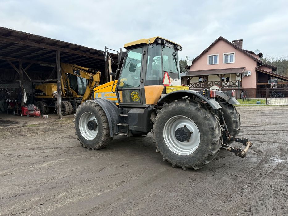 Ciągnik JCB Fastrac 1135