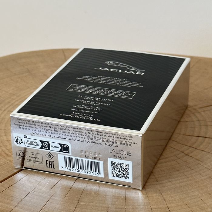Jaguar Classic Black