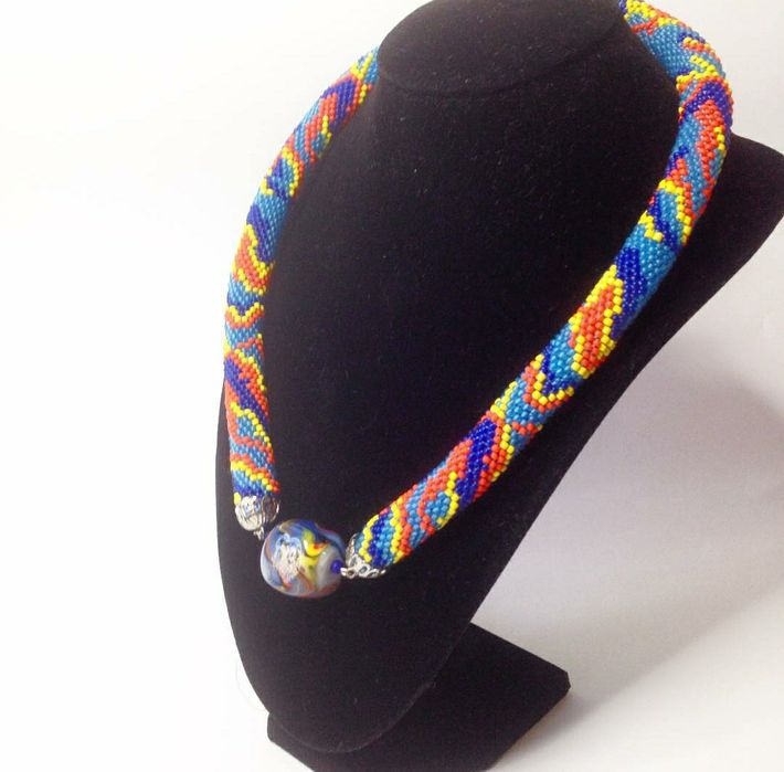 Продам ожерелье ручной работы