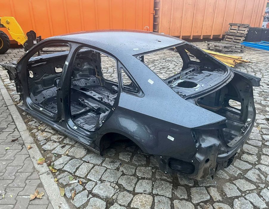 Четверть Audi A3 8V крило кузов разборка