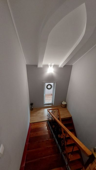 Продаж 2х поверховий будинок  по вул.козача