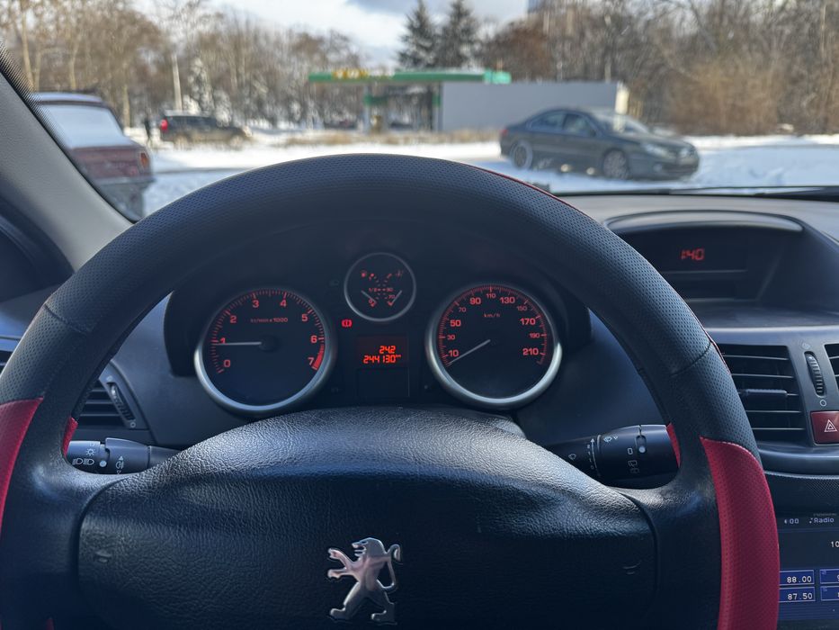 Продам Peugeot 207