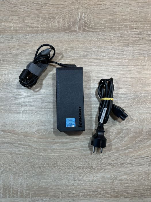 Блок живлення Lenovo 135w 20v 6.75a