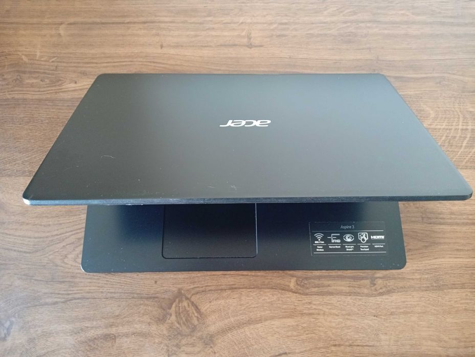 Acer A315 RYZEN 5 3500U + 12GB RAM + SSD