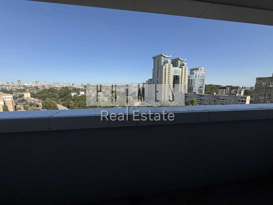 Продаж 3к квартири без ремонту, ЖК «Новопечерська Вежа», вул. Михайла Бойчука, 41