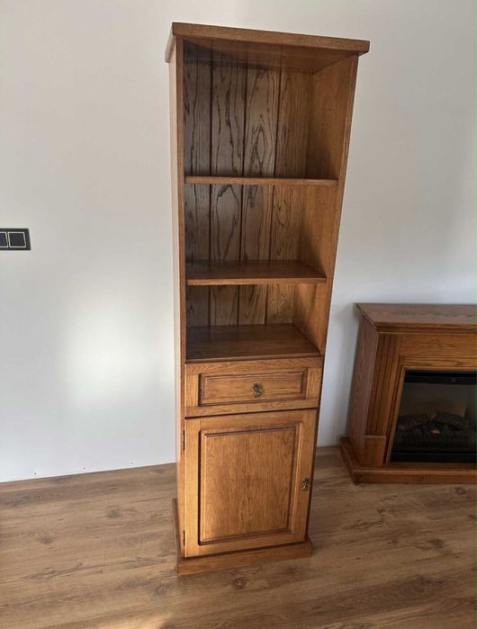 Regał dębowy słupek