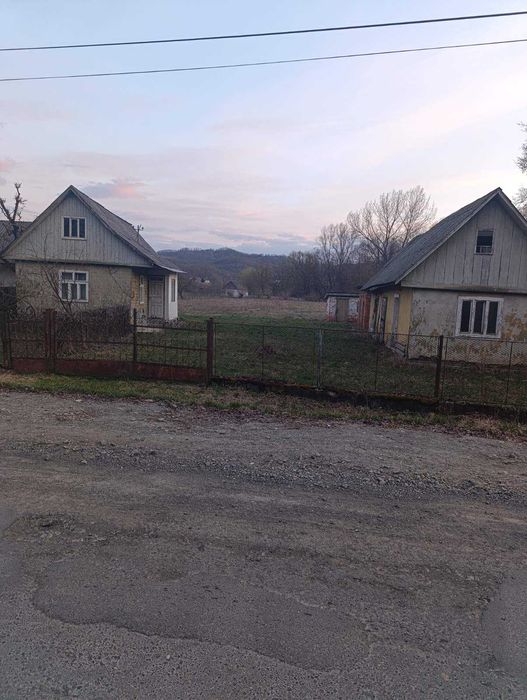 Продається дім в с. Угля