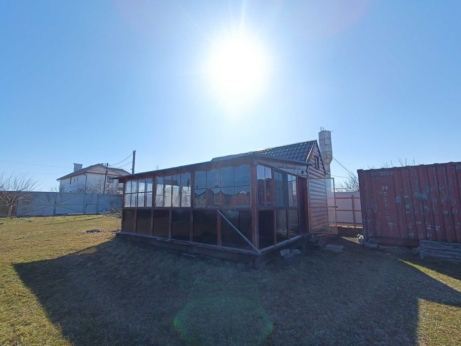 Продам ділянку з дачним будинком с.Санжійка