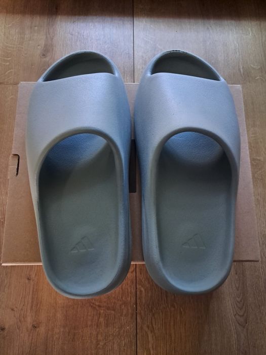 Yeezy Slide kolor Sea Salt  rozm. 44
