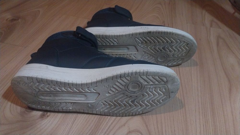 Buty sportowe sneakersy ocieplane chłopięce  rozm.38