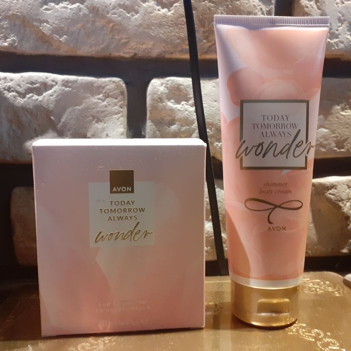 Avon Wonder Woda Nowe opakowanie 50 ml + balsam do ciała Zestaw Avon TTA  Wonder +2p r o b k i