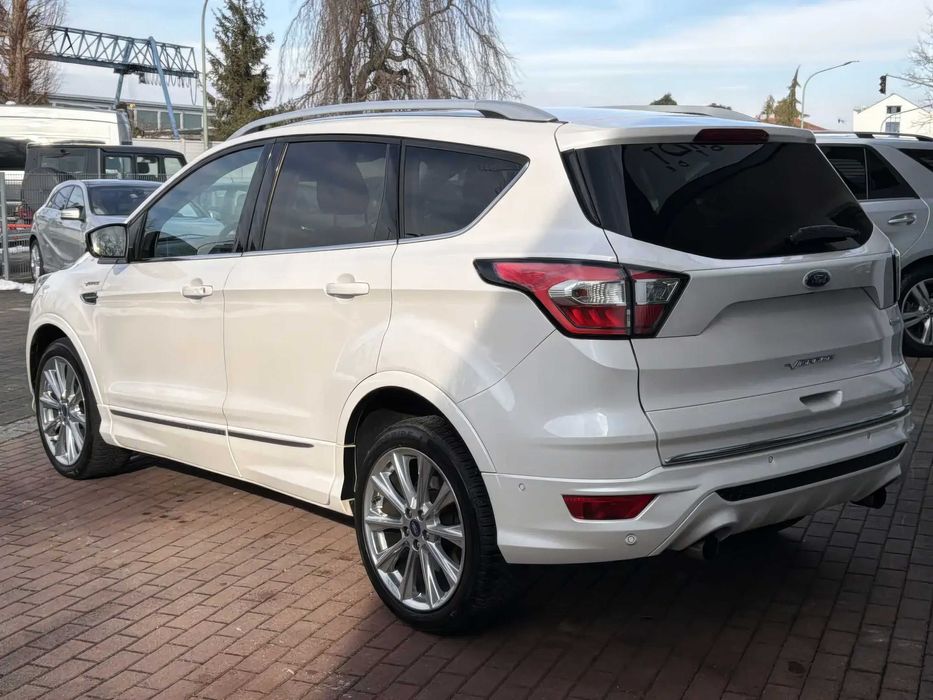 Ford Kuga      2018