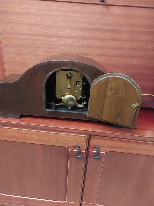 Zegar stary na komodę lub kominek