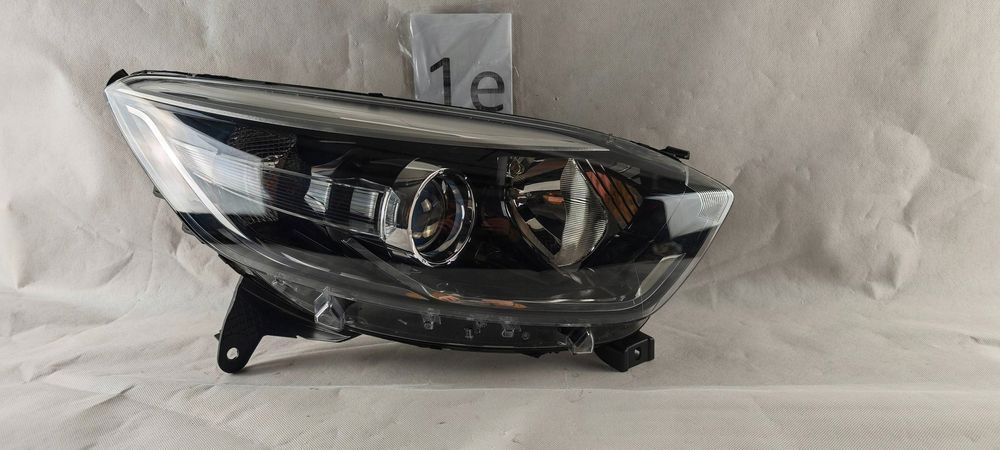 renault captur i lift reflektor prawy lampa prawa 260100947r