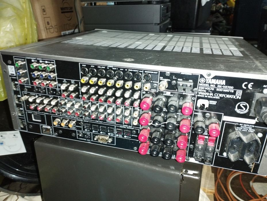 Amplituner Yamaha RX v2700
