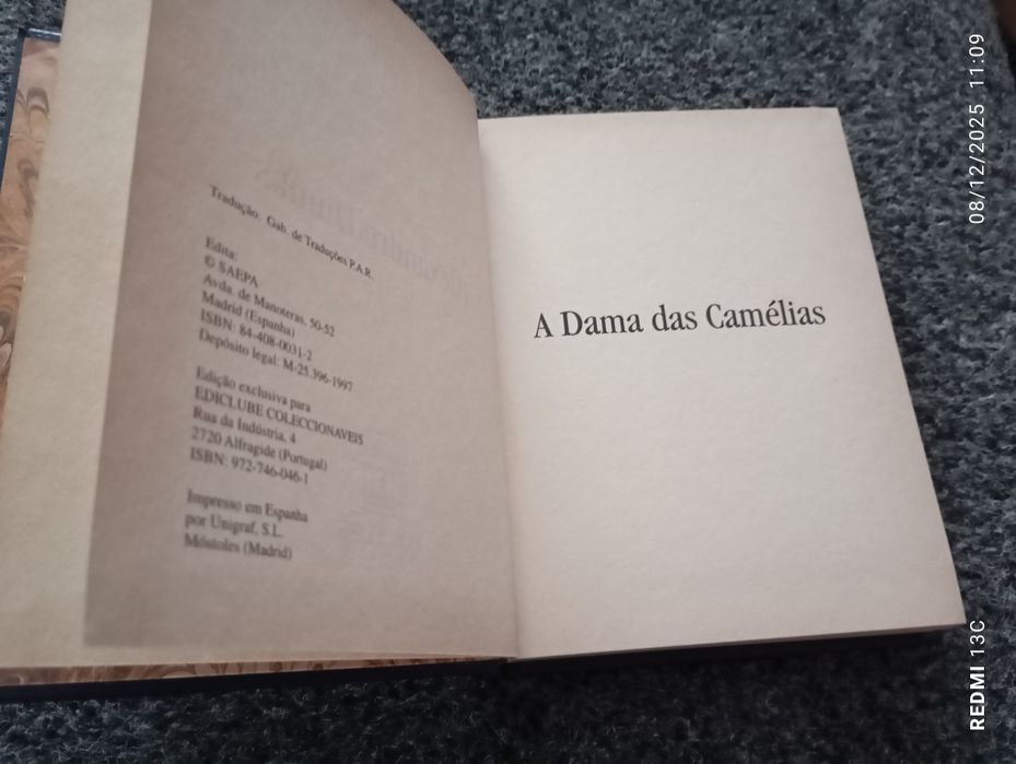 Livro " A dama das camélias"