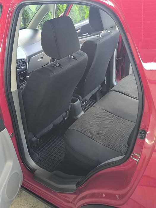 Suzuki sx4.                                               .