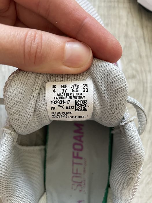 Жіночі кросівки Puma