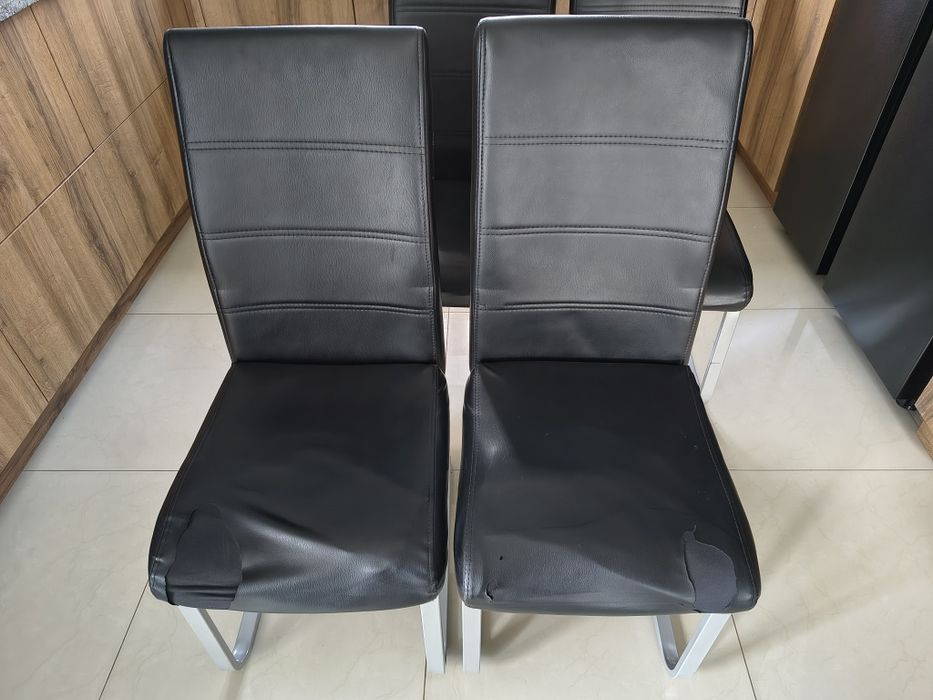Zestaw 4 krzeseł