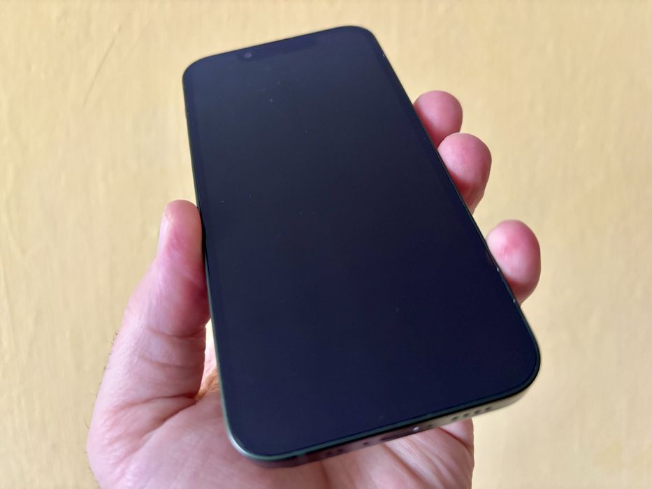 Iphone 13 mini .  256г памʼять