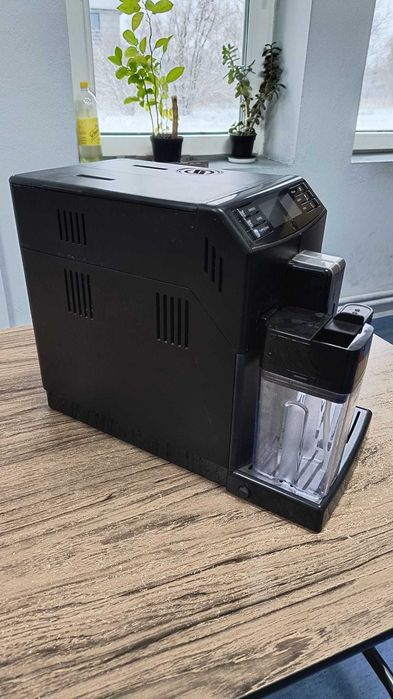 Ekspres do kawy Saeco Minuto HD8763/09 – używany, sprawny Stare