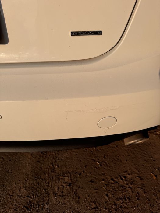 Автомобиль AUDI A6