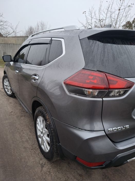 Продам Nissan  ROGUE