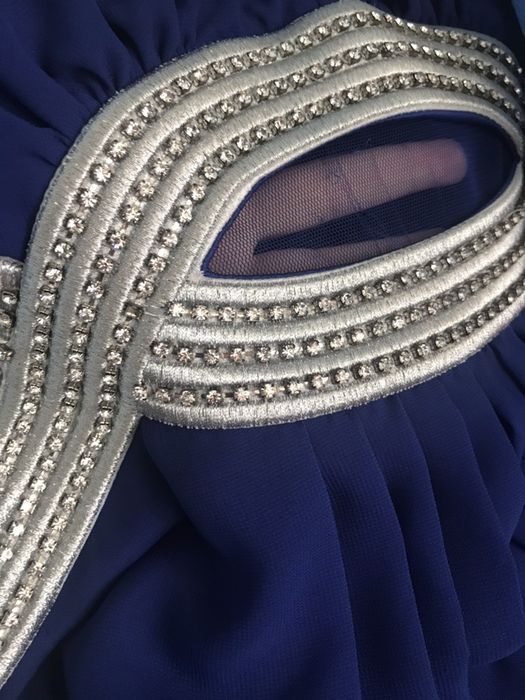 Вечірня довга сукня