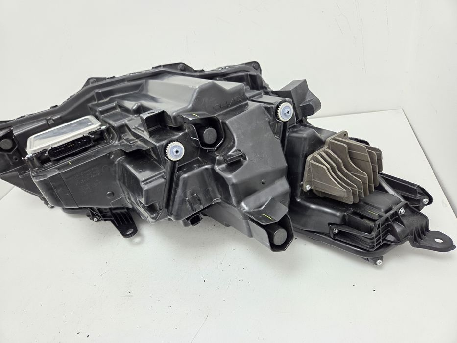 Фара ліва Lexus RX 2023-2025 Triple Led USA