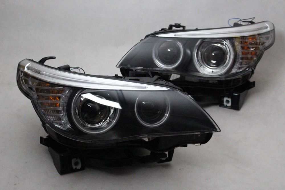 Reflektory Lampy przednie przód BMW E60 E61 05-07 D1S XENON RINGI LED