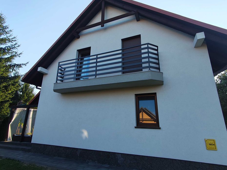 Balustrady, ogrodzenia, zadaszenia tarasów