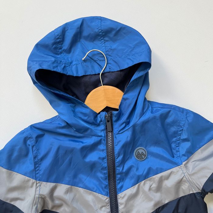 Весняна куртка ветровка нова на 4 5 років 104 110 см