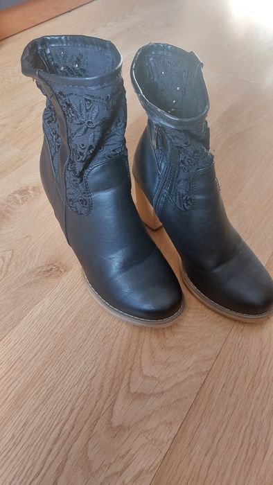 Botki czarne roz.37