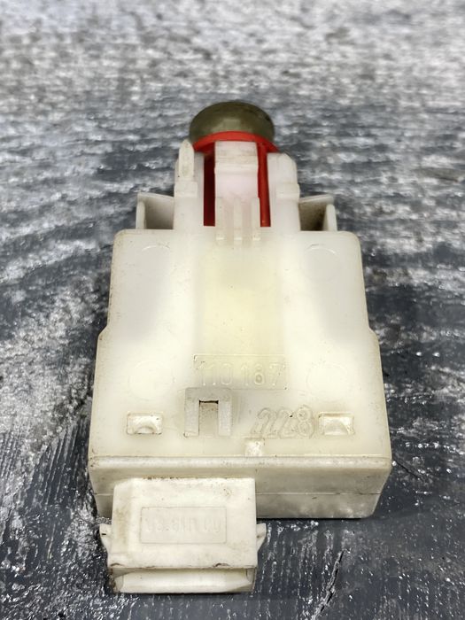 Лягушка Тормозів БМВ Е32 Е34 Е36