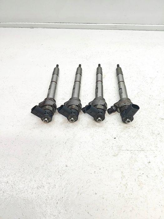 Audi A4 B9 2.0 TDI Wtrysk Wtryskiwacz Wtryskiwacze 0445110556
