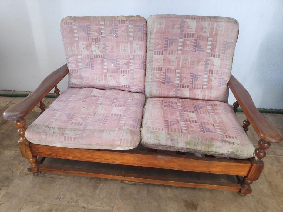 4 Cadeirões em madeira