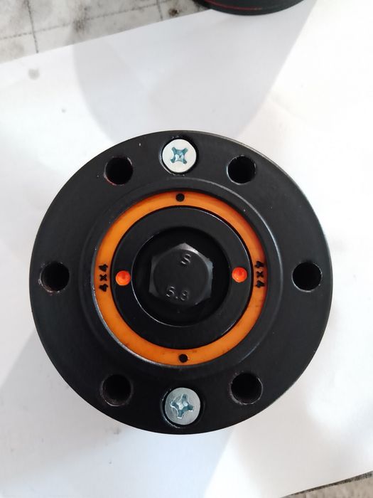 хабы. трещетки . ступичные муфты усиленные .блокировки для внедорожник