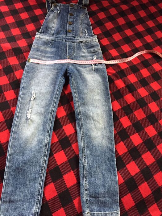 Комбинезон на девочку 134 см