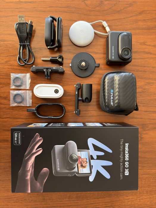 Insta360 GO 3S 128GB + dodatkowe akcesoria