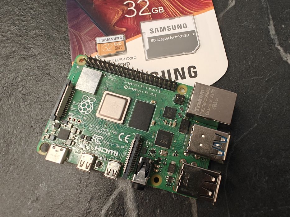 Raspberry Pi 4B 8GB RAM + SD 32GB