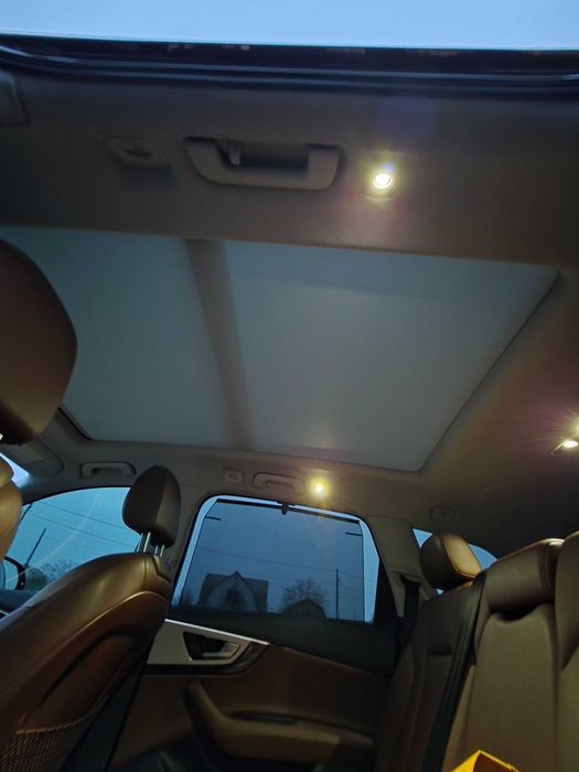 AUDI Q7 2018 року