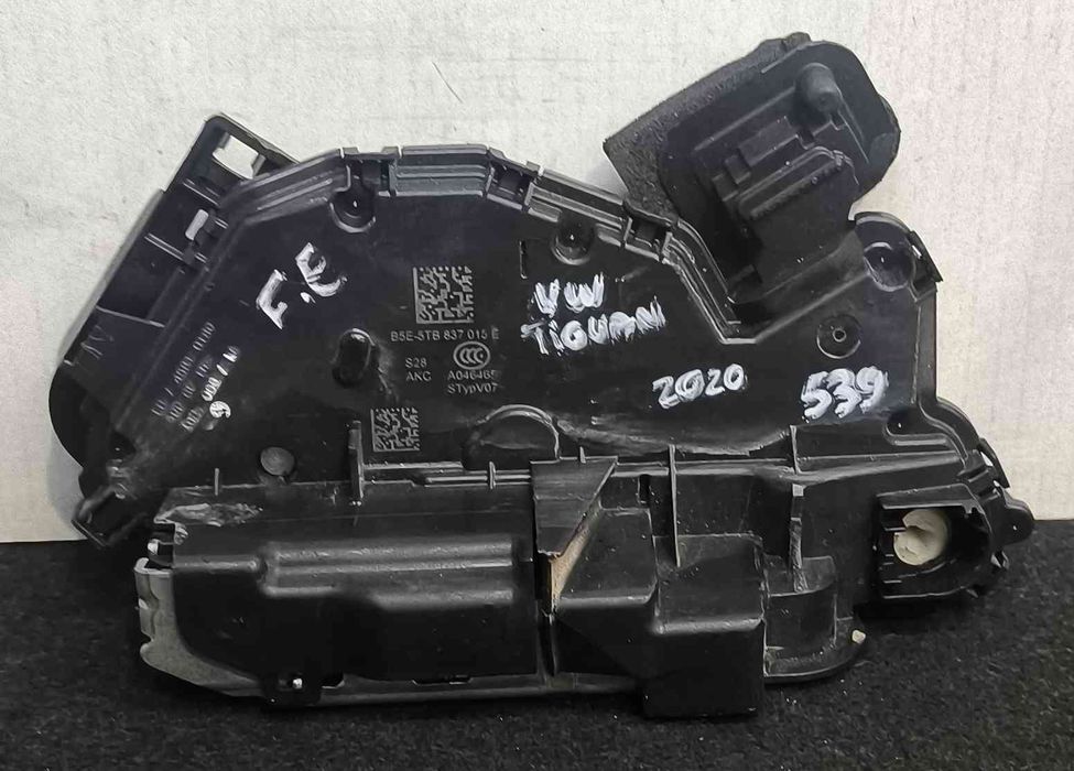 Fechadura / Fecho Porta Esquerdo VW TIGUAN (AD1, AX1), TIGUAN (AD1,