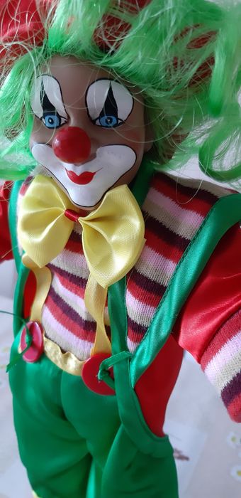 Przepiękny klaun 32cm