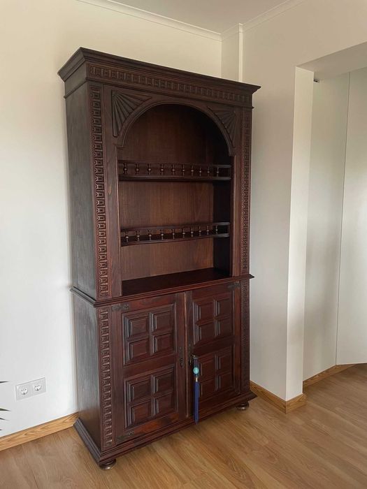 Móvel antigo de sala de madeira maciça