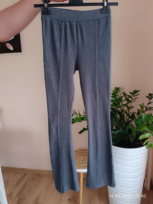 Nowe spodnie Reserved dzwony r 146 152