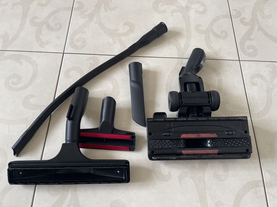 Пилосос для сухого прибирання без мішка Rowenta RO7C71EA